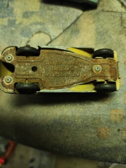 Staré autíčko - 4