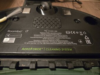 Robotický vysávač iRobot Roomba i7+ virtuálna stena - 4