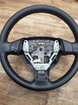 Volant Mazda 2 - 4