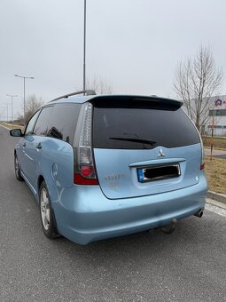 Mitsubishi Naow Grandis - 4