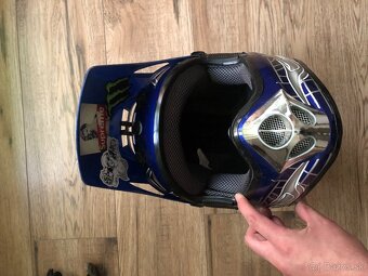 Prilba na motocykel - 4