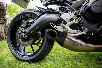 Yamaha MT09 - 4