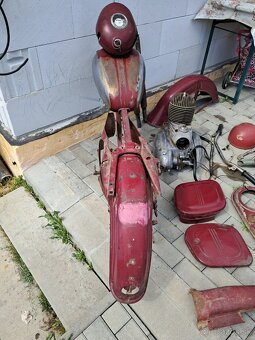 Jawa 250 353 - 4