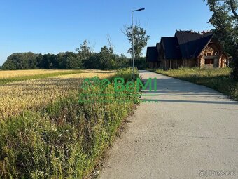 Stavebný pozemok - 626 m2/700 m2, jazero, Veľké Úľany ID 01 - 4