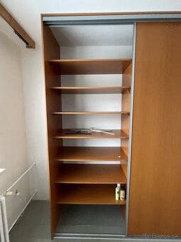 Skrina, Rolldoor - 4