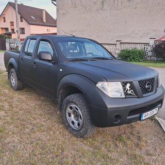 Rozpredám alebo v celku Navara d40 2.5 - 4