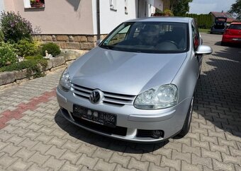 Volkswagen Golf 1,4i Pravid.servis klima tempo benzín - 4