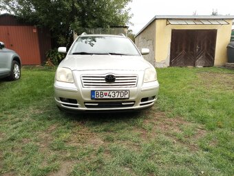 Toyota Avensis Combi - 4