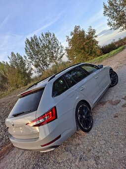ŠKODA SUPERB SPORTLINE - 4
