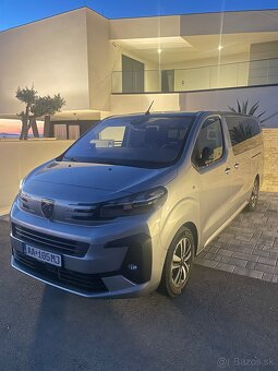 Prenájom vozidiel 8 miest automat - 4