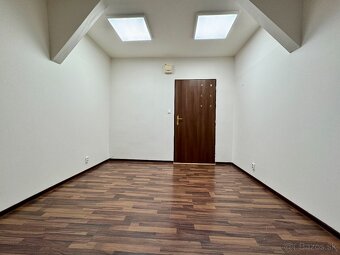 Priestor s umývadlom - 12 m2 - Mäsiarska ul. - 4