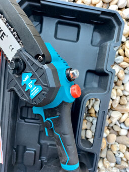 Akú reťazová píla 2x bateria 1x lišta 2x retaz nabijačka 6 - 4