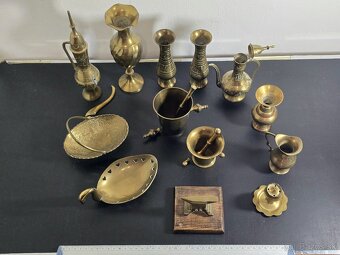 Mosadzné vázy, mažiare a iné predmety - 4