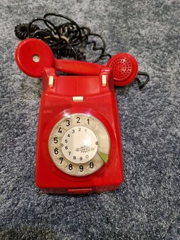 Retro telefony - 4