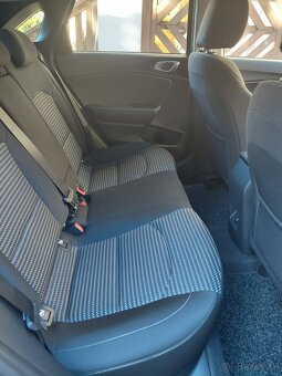 NOVA KIA Ceed 2025 1.5 T-GDi Gold - 4