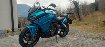 CF MOTO 650 GT ABS - 4