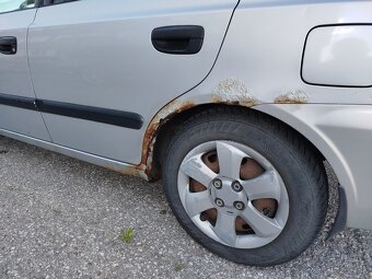 Hyundai Accent - 4