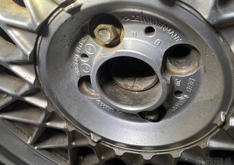 4x100 r15 - 4