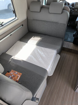 nový karavan Etrusco T 6.9 BB 6-miestny - 4