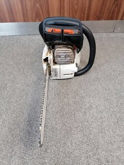 Motorová píla Stihl 241C - 4