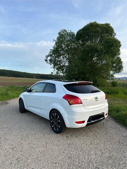 KIA Ceed 1.4 77kw 2009 (proceed) - 4