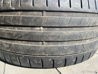 Kumho 265/40 R20 - 4