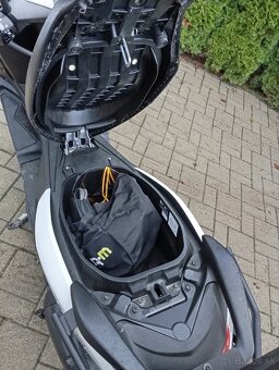 Predám skúter Yamaha nmax 125 - 4