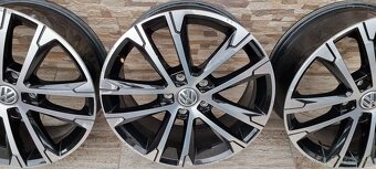 Predám Orginal VW SINGAPORE elektrony 5X112 R17 - 4