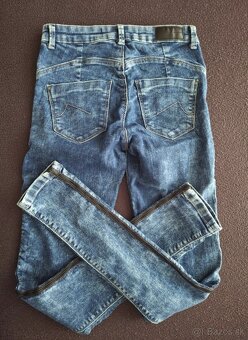 Dievčenské a dámske rifle, džeginy. - 4