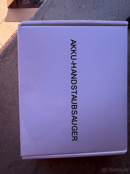 Maly ručný aku vysávač - 4