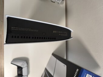 Playstation 5 825GB - 4