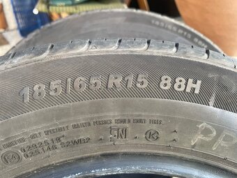 185/65 R15 letné - 4