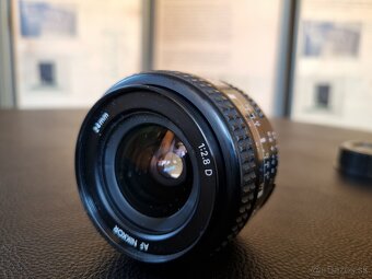 NIKKOR AF 24mm f/2.8D - 4