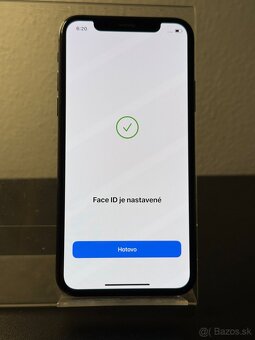 Predám Apple iPhone XS 64GB Black Poškodené zadné sklo - 4