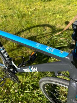 Predám cestný bicykel Frog Road 70 Team Sky edition - 4