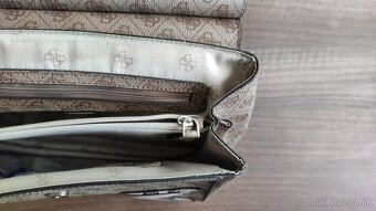 Kabelka GUESS - 4