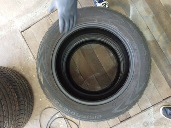 215/55R16 NOKIAN - 4