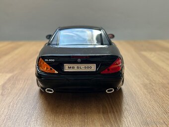 Mercedes-benz SL500 1:18 Welly - 4