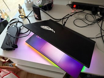 V záruke herný notebook Asus ROG - 4