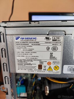 Predám Lenovo thinkcenter m - 4