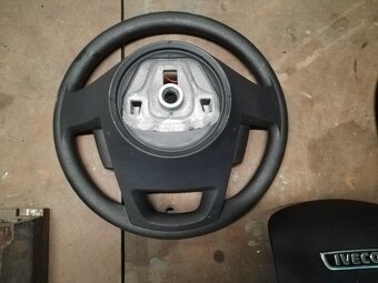 Prodám volant a airbag z vozidel Iveco Daily - 4