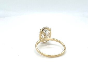 Zlatý prsteň s diamantom - 4