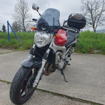 Yamaha fz600 - 4