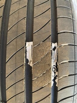 Michelin 225/55 R19 - 4