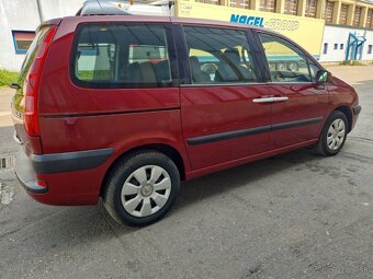 Predám Citroën C8 2.2 HDI 94 KW...8-miest,Tempomat,8xgumy - 4