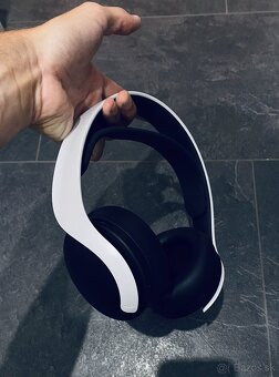 PlayStation Pulse 3D Wireless Headset - 4
