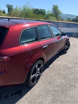 Predám Alfa Romeo 159 2,4  JTDM SW - 4