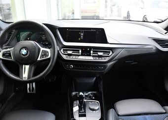 BMW Řada 2 218d M-SPORT 1M ČR 110 kw - 4