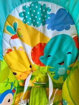Hojdacie vibračné kresielko zn. Fisher Price - 4