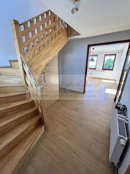 Priestranný rodinný dom na priamy predaj v obci Nová Dedinka - 4